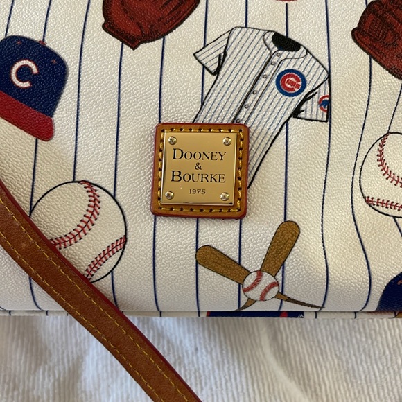 Dooney Bourke Chicago Cubs handbag - Picture 2 of 11
